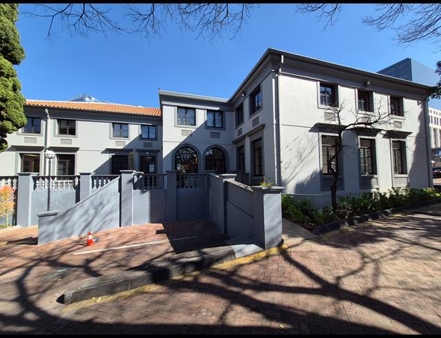 384M² OFFICE TO LET IN SANDTON CENTRAL